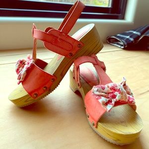 Genuine Kids from Osh Kosh | Clog  Sandals